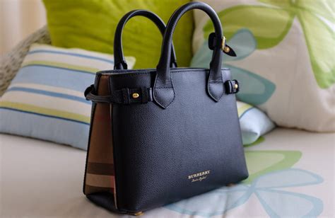 burberry banner bag small.